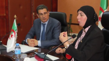 آيت مسعودان و بن مولود يشرفان على اجتماع لتقييم مدى تقدم مشروع رقمنة قطاع الصحة