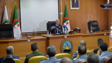 ندوة تاريخية “القمع الاستعماري للشعب الجزائري” بمناسبة الذكرى الـ 71 لاندلاع الثورة التحريرية