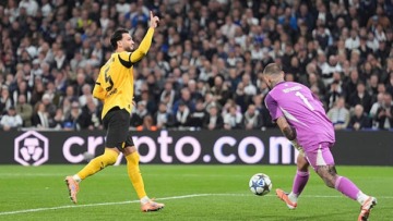 بن سبعيني يساهم في فوز دورتموند على نادي كوبنهاغن