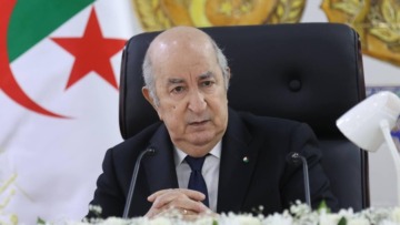 رئيس الجمهورية: الجيش الوطني الشعبي أصبح مدرسة عليا للوطنية