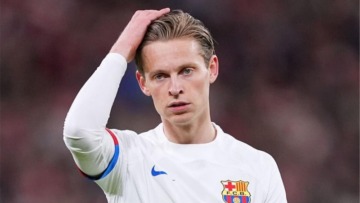 دي يونغ: برشلونة حاول بيعي بسبب أزمة مالية