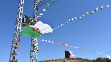 البويرة.. إنجاز عدة مشاريع لتعزيز الشبكة الكهربائية
