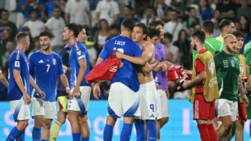 بوفون: “إيطاليا قطعت 90% من طريقها نحو المونديال”