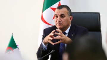 نحو إنجاز كابل بحري جديد لرفع سرعة التدفق الأنترنت