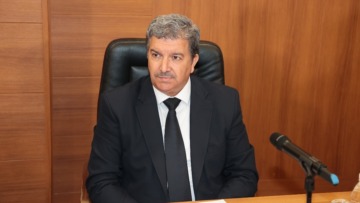 وزير الاتصال يعزي في وفاة الصحفي الرياضي ادريس دقيق