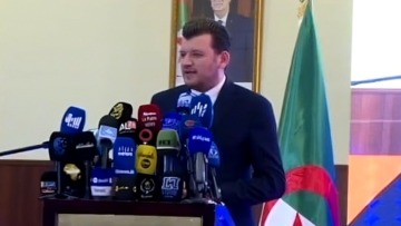 ياسين المهدي وليد يؤكد من وهران على ضرورة تطوير شراكات براغماتية لتعزيز الأمن الغذائي