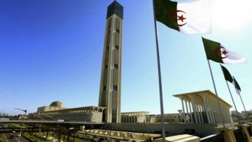 نَمُوذَجُ الْحُرِّيَّةِ الْحَقَّةِ – الجزء الثالث والأخير –