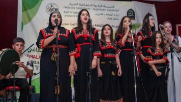 عرض فسيفساء من إبداعات سفراء “يما قورايا”