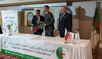 خطوة عملية نحو الارتقاء بمنظومة الكرة الطائرة في الجزائر