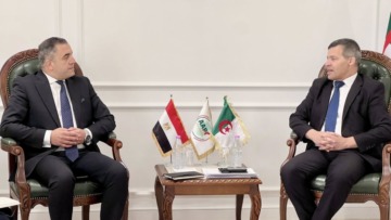 ركاش يستعرض مع السفير المصري فرص التعاون الاقتصادي
