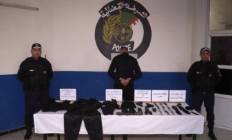 الإطاحة بمنتحل صفة هيئة نظامية وحجز معدات حساسة بالعاصمة