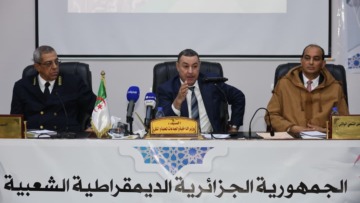 سعيود يكشف عن جملة مشاريع للتكفل بآثار التقلبات الجوية الأخيرة