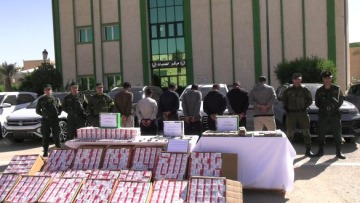 توقيف 8 مهربين متخصصين في الاتجار بالأقراص المهلوسة بالوادي
