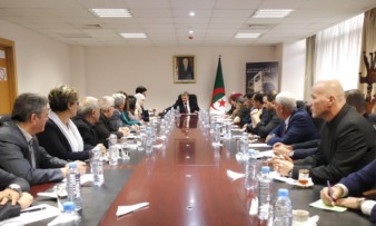 وزير الاتصال يلتقي مدراء الجرائد الخاصة 