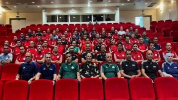 لقاء تقييمي لصافرات الجولات السابعة إلى الحادية عشرة