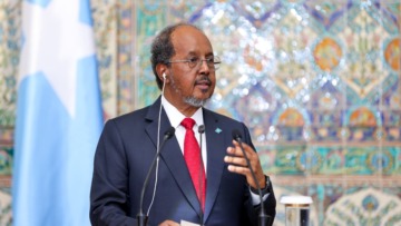 الرئيس الصومالي يشيد عاليا بدور الجزائر في تعزيز السلام والعدالة والتضامن الإفريقي وترسيخ الاستقرار في بلاده