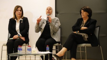 مشاركون في ندوة “فلسطين في مواجهة الصمت” يفضحون الدعاية الصهيونية