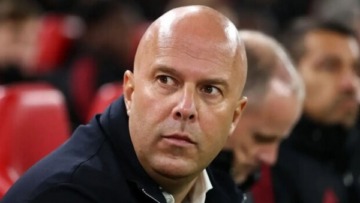 ليفربول يؤكد ​دعمه الكامل لأرني سلوت