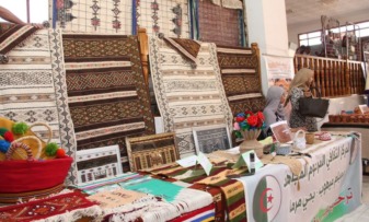  سكيكدة.. 25 حرفيا مشاركا في معرض الإبداع في الصناعات التقليدية