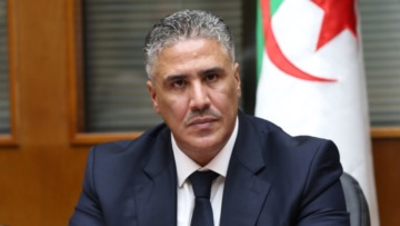 سكن: بلعريبي يؤكد على ضرورة مضاعفة الجهود الميدانية وتسريع وتيرة إنجاز المشاريع