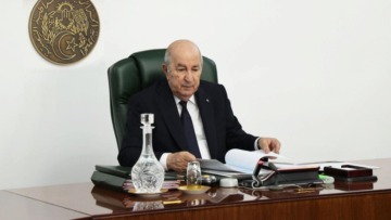 رئيس الجمهورية يترأس اجتماعا لمجلس الوزراء