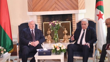 السيد بوغالي يؤدي زيارة مجاملة إلى رئيس جمهورية بيلاروسيا