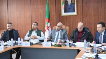لجنة النقل تستمع إلى ممثلين عن وزارتي الداخلية والعدل و الدرك الوطني حول مشروع قانون المرور