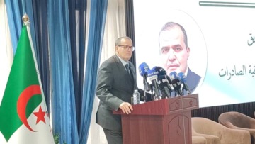 رزيڨ: الجزائر تتوفر على إمكانيات معتبرة تمكّنها من إحلال العديد من المنتجات المستوردة بالوطنية