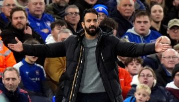 أموريم بعد فوز مانشستر يونايتد على وولفرهامبتون: تطورنا كثيراً