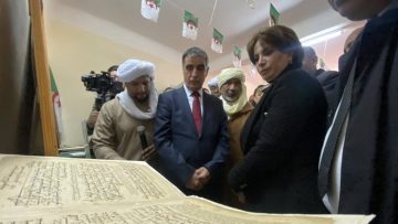 سجل كنوزٌ نادرةٌ خبَّأها الأسلافُ لتتوارثها الأجيالُ