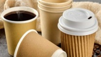 أكواب القهوة قد تحتوي على جزيئات البلاستيك