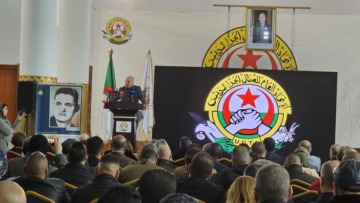 الاتحاد العام للعمال الجزائريين ينظم وقفة ترحم على روح عبد الحق بن حمودة