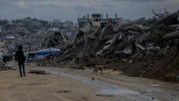 المركز الفلسطيني للدراسات: إعلان المرحلة الثانية بغزة يتطلب موقفا فلسطينيا موحدا