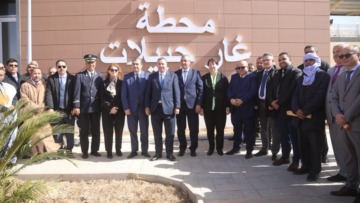 وفد وزاري في زيارة إلى ولاية بشار