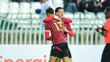 حسين دهيري يؤكد: التتويج بكأس الكاف من أهداف الفريق هذا الموسم