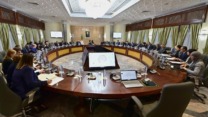 الوزير الأول يترأس اجتماعا للحكومة