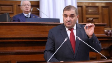 وزير العدل يعرض نص قانون الجنسية أمام مجلس الأمة
