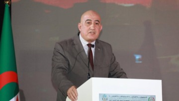 عصاد: يناير حدث جامع متجذر في العمق التاريخي والثقافي للأمة الجزائرية