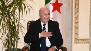 الجزائر تتجه في هذه المرحلة إلى تكريس أحقية المرأة بالاندماج التام في حركية التحولات الراهنة نحو بناء الدولة الحديثة