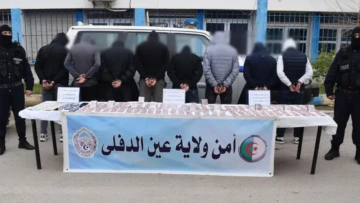 عين الدفلى.. توقيف 10 مروجين للمخدرات في عمليتين منفصلتين