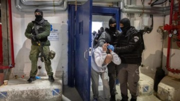 تصاعد عمليات القمع والتجويع في سجن عوفر