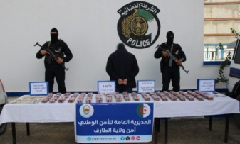 شرطة الطارف: توقيف شخص بحوزته أزيد من 14 ألف كبسولة من المؤثرات العقلية و استرجاع ملبغ مالي و مركبة واحدة