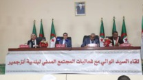 الوالي يعد بحل إنشغالات سكان أنجزمير بأدرار