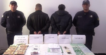 الجزائر العاصمة: الإطاحة بشخصين مشتبه فيهما في قضية تقليد أختام الدولة وتزوير ملفات إدارية