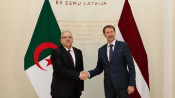 السيد مقرمان يترأس بريغا الدورة الثانية للمشاورات السياسية الثنائية الجزائرية-اللاتفية