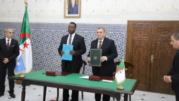 وزارة العدل توقّع مذكرة تفاهم مع نظيرتها الصومالية