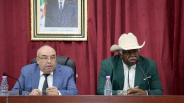 قويدرى يترأس اجتماعا لمتابعة مشروع إنشاء مركز للبحث في علم الفيروسات ومصنع لإنتاج اللقاحات