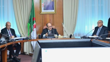 الوزير الأول يترأس اجتماعا وزاريا مشتركا لدراسة واقع وآفاق العلاقات الجزائرية-النيجرية