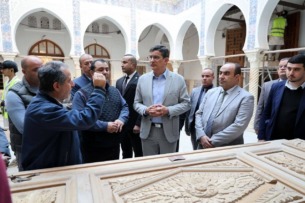 الوزير رابحي يقف على اشغال ترميم معالم وقصور القصبة