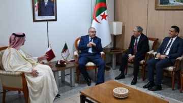 الأمين العام لوزارة الشؤون الخارجية يستقبل سفير قطر بالجزائر
